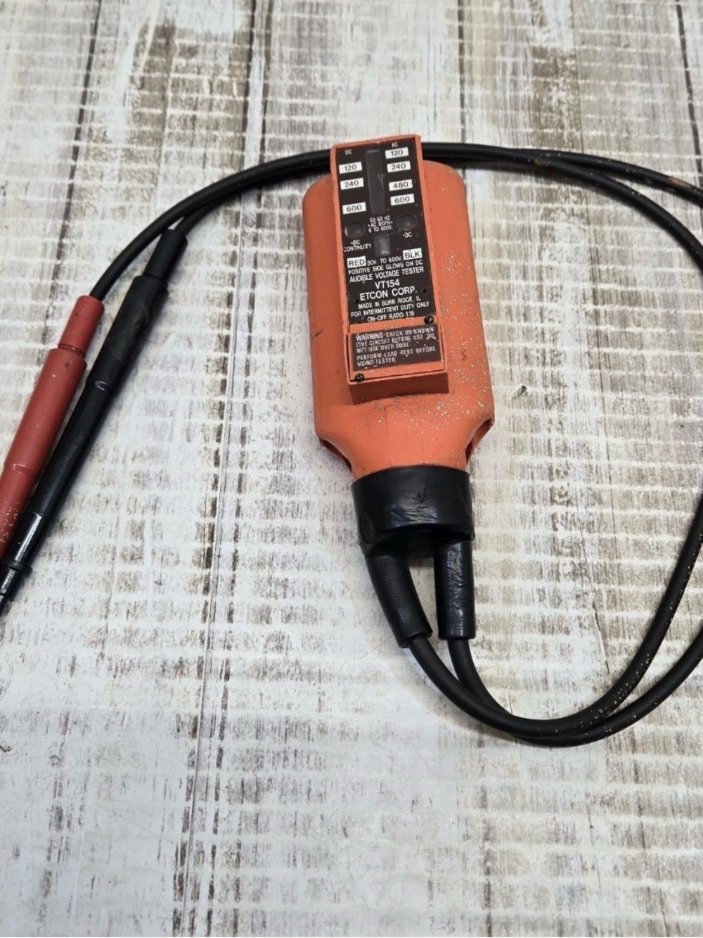 ETON Vintage Audible Voltage Tester